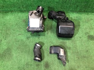 Корпус воздушного фильтра свап 46051AE000, 46052AE000, 46040FE010, 46023FC041 SUBARU FORESTER