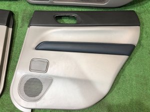 Обшивка дверей SUBARU FORESTER OEM 94210SA420OK, 94210SA430OK, 94220SA220OK, 94220SA230OK SG5 2004 BLUE 35J