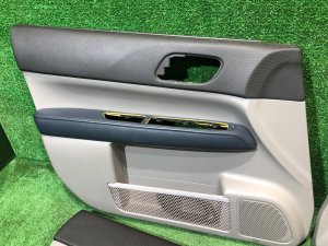 Обшивка дверей SUBARU FORESTER OEM 94210SA420OK, 94210SA430OK, 94220SA220OK, 94220SA230OK SG5 2004 BLUE 35J