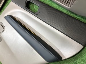 Обшивка дверей SUBARU FORESTER OEM 94210SA420OK, 94210SA430OK, 94220SA220OK, 94220SA230OK SG5 2004 BLUE 35J