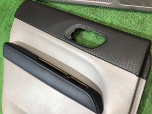 Обшивка дверей SUBARU FORESTER OEM 94210SA420OK, 94210SA430OK, 94220SA220OK, 94220SA230OK SG5 2004 BLUE 35J