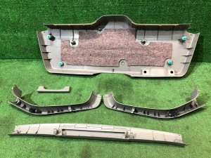 Обшивка пятой двери SUBARU FORESTER OEM 94320SA000ND, 94330SA000ND, 94330SA010ND, 92023SA000, 92023SA010 SG5 2004 BLUE 35J
