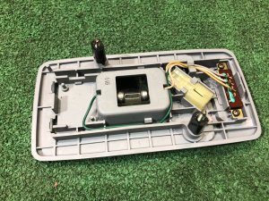 Плафон салона центральный SUBARU FORESTER OEM 84601AE000NE SG5 2004 EJ205 AT