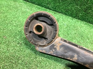 Балка редуктора SUBARU FORESTER OEM 41310SA001 SG5 2004 EJ205 AT