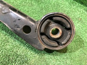 Балка редуктора SUBARU FORESTER OEM 41310SA001 SG5 2004 EJ205 AT