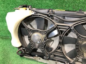 Радиатор двигателя SUBARU FORESTER OEM 45111SA010 SG5 2004 EJ205 AT