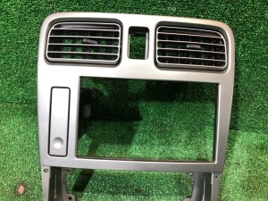 Рамка магнитофона SUBARU FORESTER OEM 66060SA110 SG5 2004 BLUE 35J