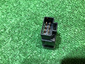 Кнопка аварийной остановки SUBARU FORESTER OEM 83037SA000 SG5 2004 EJ205 AT