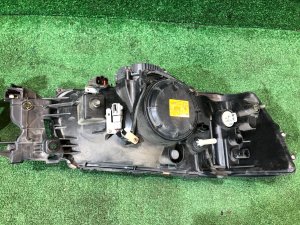 Фары ксенон SUBARU FORESTER OEM 84001SA400, 84001SA410 SG5 2004