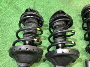 Стойки как новые. комплект SUBARU FORESTER OEM 20310SA041, 20310SA051, 20360SA020, 20360SA030 SG5 2004 EJ205 AT
