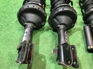 Стойки как новые. комплект SUBARU FORESTER OEM 20310SA041, 20310SA051, 20360SA020, 20360SA030 SG5 2004 EJ205 AT