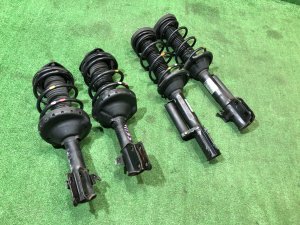 Стойки как новые. комплект SUBARU FORESTER OEM 20310SA041, 20310SA051, 20360SA020, 20360SA030 SG5 2004 EJ205 AT