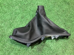 Кожух ручника 92123SA010 SUBARU FORESTER