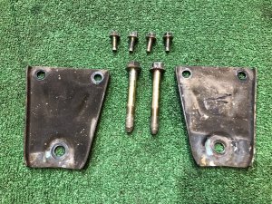 Крепление Т-образной балки 41321FA040, 41332FA000 SUBARU FORESTER