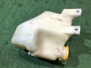 Бачок омывателя SUBARU LANCASTER OEM 86610AE010 BH9 1999 EJ254