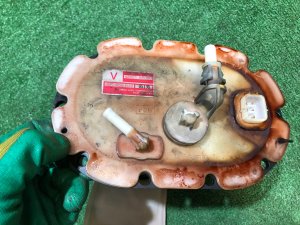 Бензонасос дефект трубки SUBARU LANCASTER OEM 42021AE000 BH9 BE9 1999 EJ254