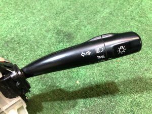 Блок подрулевых переключателей SUBARU LANCASTER OEM 83111AE020 BHE BH9 1999 EJ254