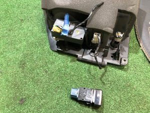 Вентилятор багажника комплект с кнопкой и фишкой SUBARU LANCASTER OEM 72710AE000, 94056AE050, 83001AE040 BHE BH9 BH5 1999 EJ254