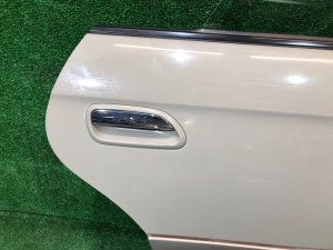 Дверь задняя правая SUBARU LANCASTER OEM 60400AE420 BHE BH9 1999 BEIGE 8L5