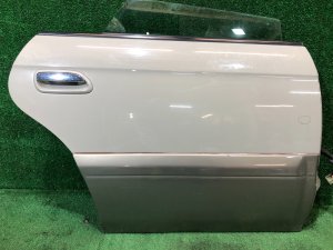 Дверь задняя правая 60400AE420 SUBARU LANCASTER