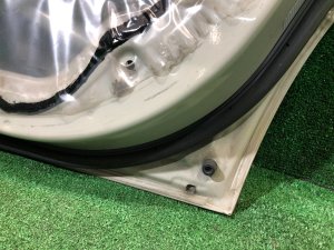 Дверь задняя правая SUBARU LANCASTER OEM 60400AE420 BHE BH9 1999 BEIGE 8L5