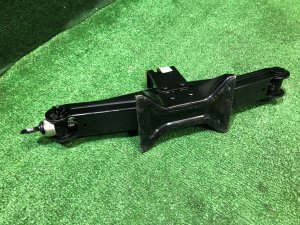 Домкрат высокий SUBARU LANCASTER OEM 97030AC061 BH9 1999
