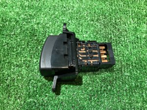 Кнопка аварийной остановки SUBARU LANCASTER OEM 83037AE000 BH9 1999 EJ254