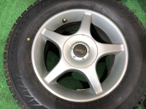 Ruedas Шины Bridgestone Blizzak Revo 215/60 R16 SUBARU LANCASTER OEM 28121AE090 BH9 1999