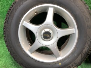 Ruedas Шины Bridgestone Blizzak Revo 215/60 R16 SUBARU LANCASTER OEM 28121AE090 BH9 1999