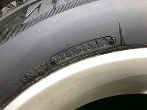 Ruedas Шины Bridgestone Blizzak Revo 215/60 R16 SUBARU LANCASTER OEM 28121AE090 BH9 1999