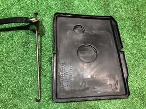 バッテリーステー SUBARU LANCASTER OEM 82182AA040, 82161AA040, 82122AA011 BH9 1999