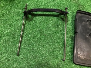 バッテリーステー SUBARU LANCASTER OEM 82182AA040, 82161AA040, 82122AA011 BH9 1999
