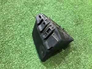 Крепление заднего бампера левое 57707AE070 SUBARU LANCASTER