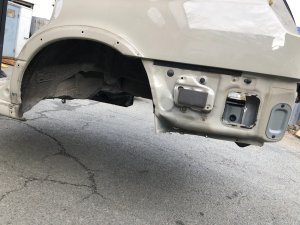 Крыло заднее левое SUBARU LANCASTER OEM 51410AE170 BHE BH9 1999 BEIGE 8L5