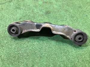 Soporte del diferencial SUBARU LANCASTER OEM 41310AE002 BHE BH9 BH5 1999