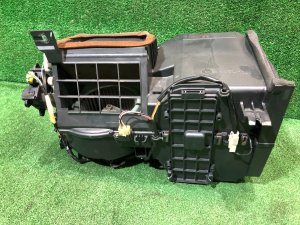 Радиатор кондиционера салона 72210AE000 SUBARU LANCASTER