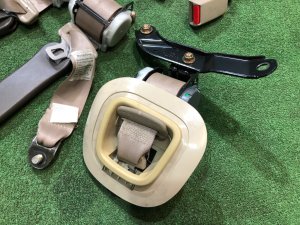 Ремни безопасности задние SUBARU LANCASTER OEM 64660AE000GE, 64660AE010GE BH9 1999 BEIGE 8L5