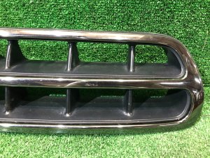 Решетка радиатора SUBARU LANCASTER OEM 91121AE200 BH9 BHE 1999 BEIGE 8L5