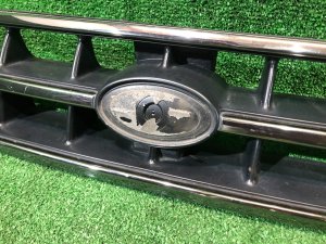 Решетка радиатора SUBARU LANCASTER OEM 91121AE200 BH9 BHE 1999 BEIGE 8L5
