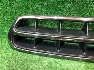 Решетка радиатора SUBARU LANCASTER OEM 91121AE200 BH9 BHE 1999 BEIGE 8L5