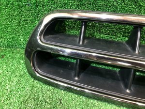 Решетка радиатора SUBARU LANCASTER OEM 91121AE200 BH9 BHE 1999 BEIGE 8L5