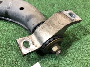 Рычаги передние дефект сайлент-блока SUBARU LANCASTER OEM 20201AC100, 20201AC110, 20200AA200, 20200AA210 BHE BH9 1999 EJ254