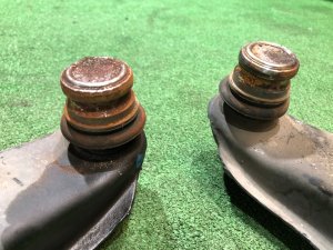 Рычаги передние дефект сайлент-блока SUBARU LANCASTER OEM 20201AC100, 20201AC110, 20200AA200, 20200AA210 BHE BH9 1999 EJ254