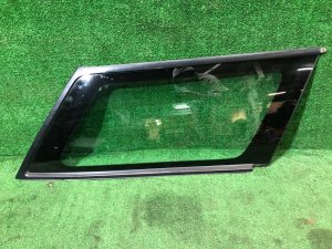 Стекло багажника правое 65210AE000NB SUBARU LANCASTER