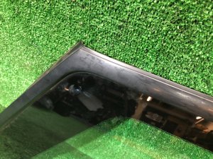Стекло багажника правое SUBARU LANCASTER OEM 65210AE000NB BH9 1999