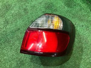 Стоп правый SUBARU LANCASTER OEM 84201AE081 BH9 1999