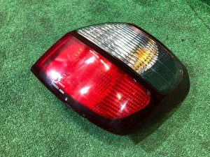 Стоп правый SUBARU LANCASTER OEM 84201AE081 BH9 1999