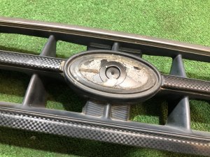 Решетка радиатора SUBARU LANCASTER OEM 91121AE190 BHE 2000 silver 9G9