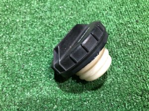 Пробка бензобака SUBARU LANCASTER OEM 42032AC020 BH9 1999 BEIGE 8L5