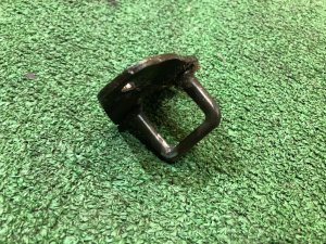 Петля багажника SUBARU LANCASTER OEM 60301FC000 BH9 1999 BEIGE 8L5